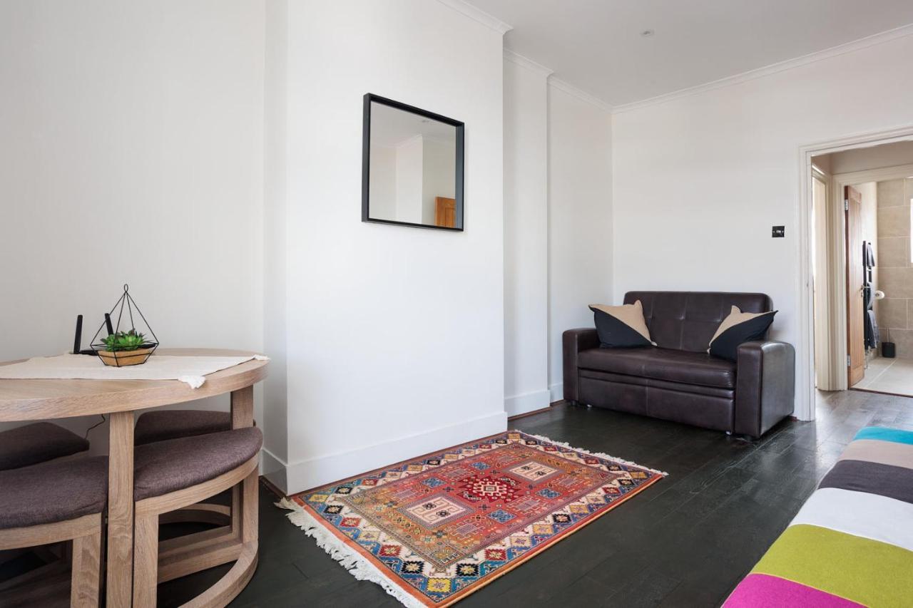 Entire Luxurious Flat Sleeps 4 Persons Lejlighed London Eksteriør billede